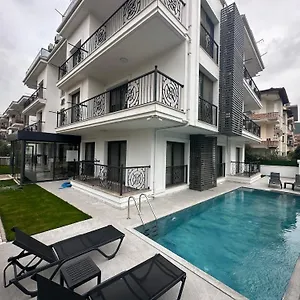  Apart Otel Arti̇m