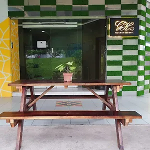 golden-hostel.singapore-best-hotels.net/